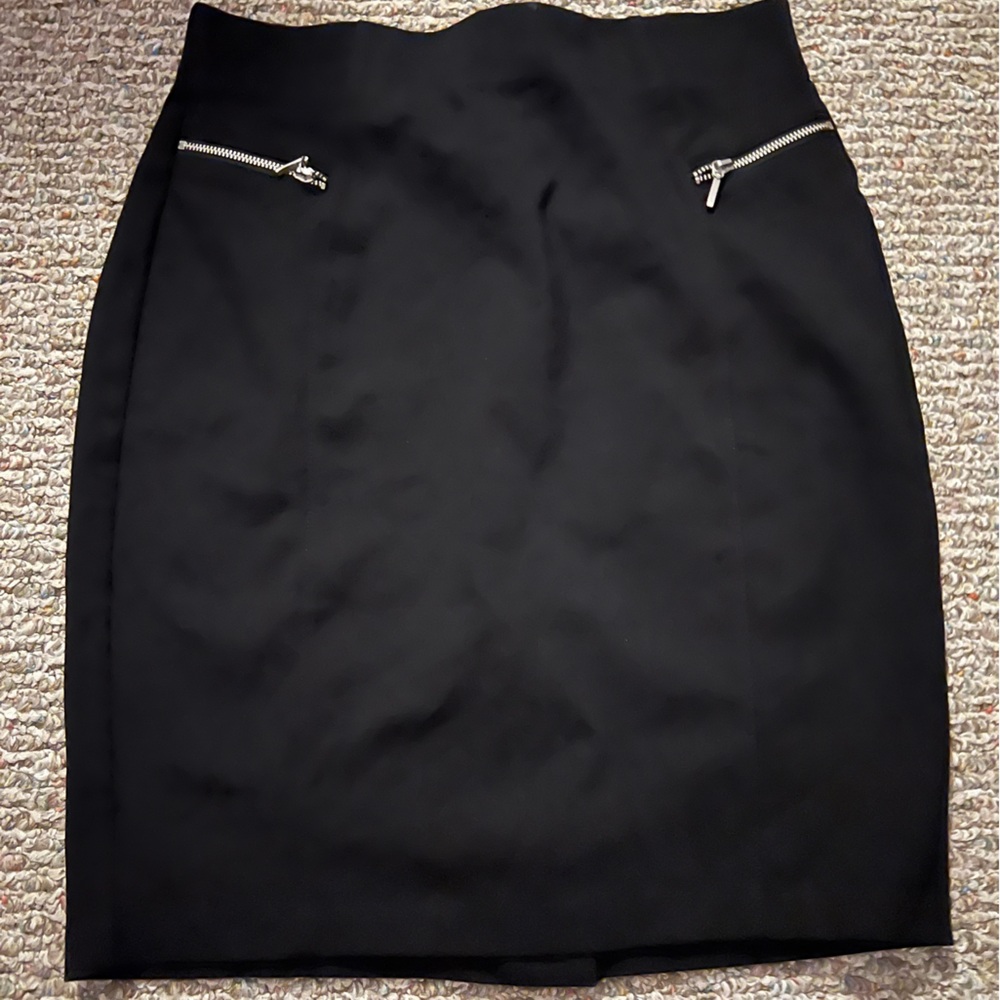 Roz & Ali Black Pencil Skirt